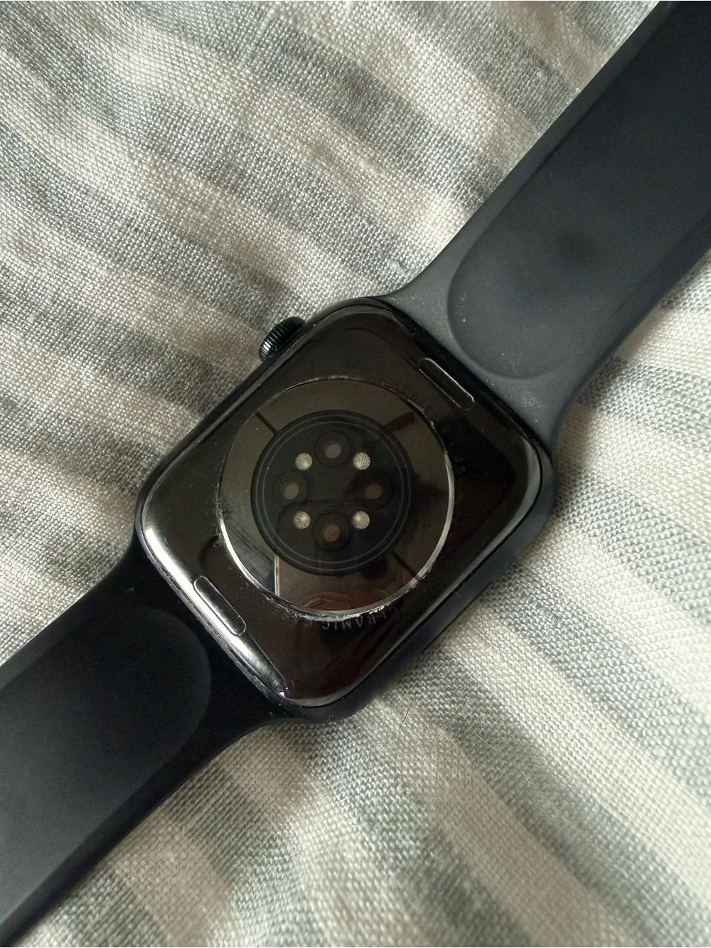 Apple sleek black